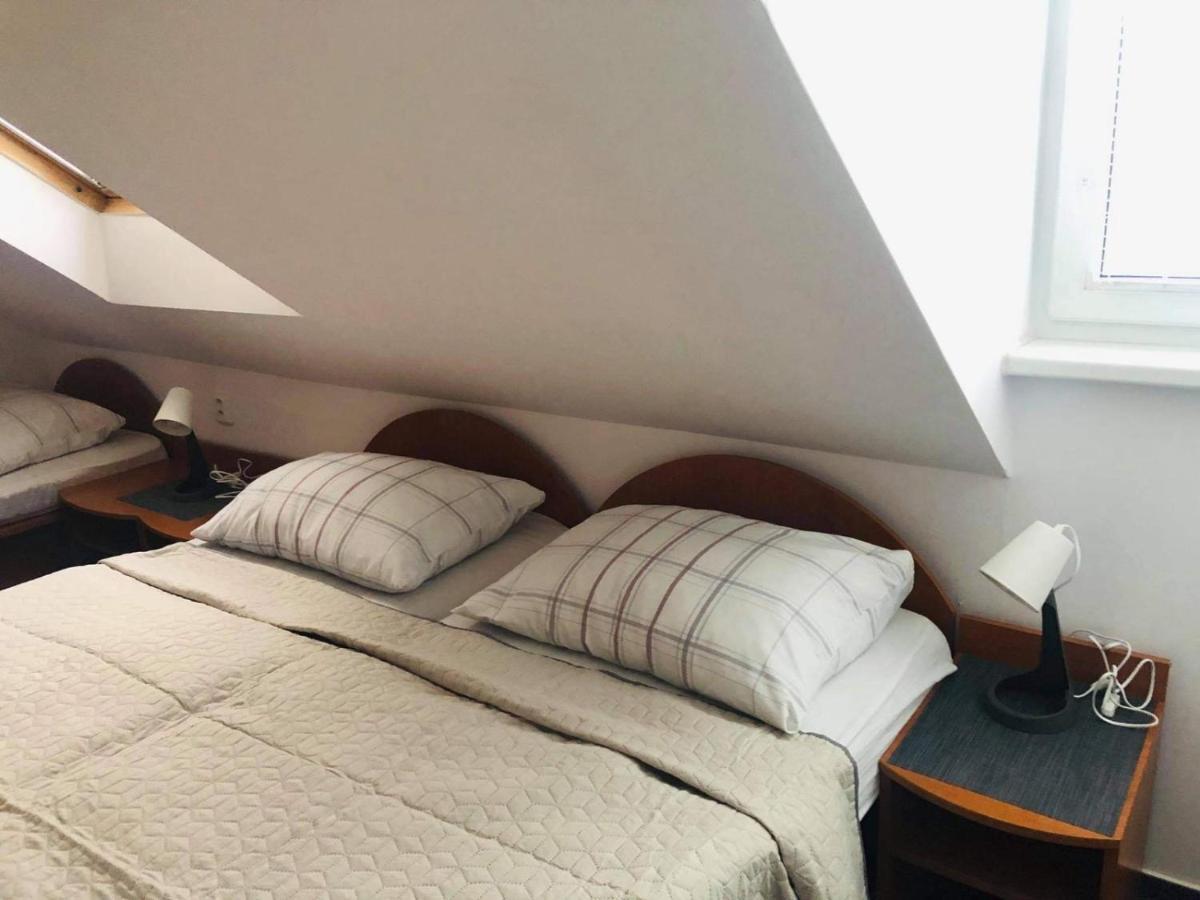 Penzion Kamenec Zakamenne Esterno foto